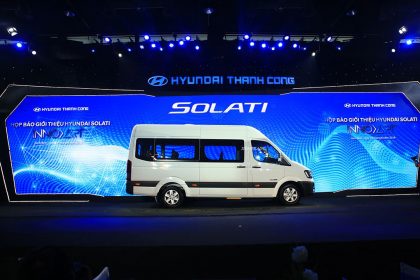 Hyundai Solati 16 Chỗ Có Gì Để So Sánh Với Ford Transit